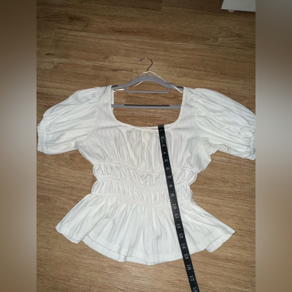 Anthropologie Women's White Puff Sleeve Ruched Blouse - Picture 3 of 7